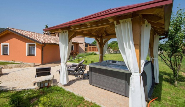 Holiday Home Vodnjan with Pool & Sea