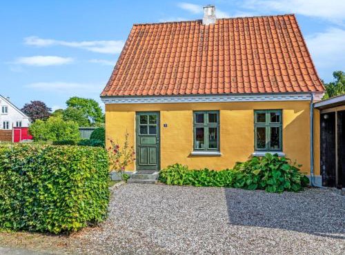 Holiday Home Huno - 2km from the sea by Interhome