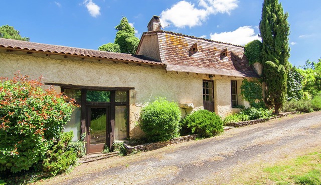 Holiday home in Bourgnac with private pool