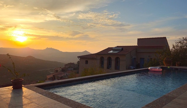 Holiday Home 'In Chiusella Piscine De Rêve' with Sea View, Wi-Fi and Air Conditioning