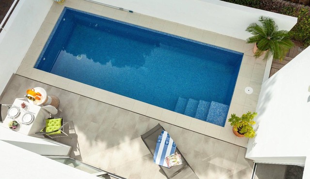 Holiday Home in Spain with Pool near Beach