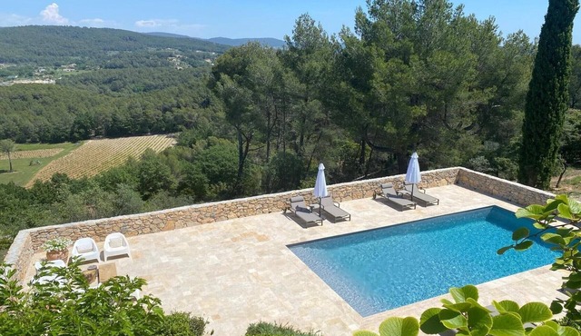 Holiday Home in Flayosc with Pool and Terrace