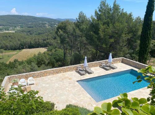 Holiday Home in Flayosc with Pool and Terrace