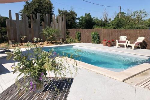Holiday Home in Loire near Castles and Nature