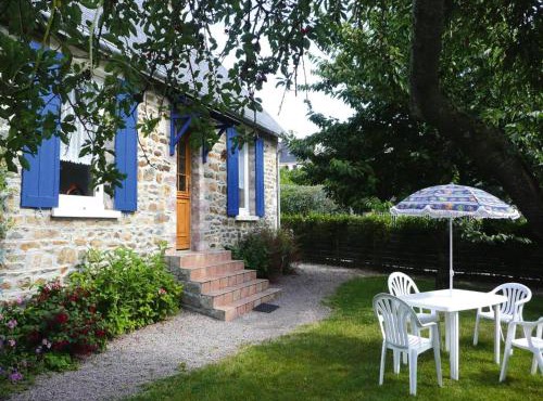 Holiday Home in Pléneuf near Sandy Beach