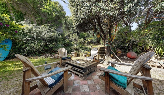 Holiday Home in Hourtin Plage with Private Terrace, Garden, and Wi-Fi