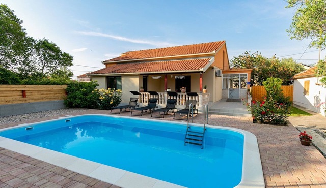 Holiday Home in Zemunik Donji with Private Pool