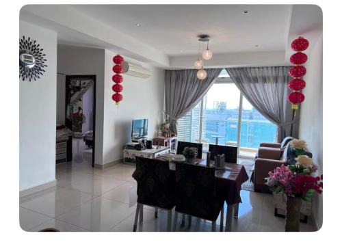 Holiday Home in JB , 2 Bdrm 2 Bthrm Wifi 4 pax