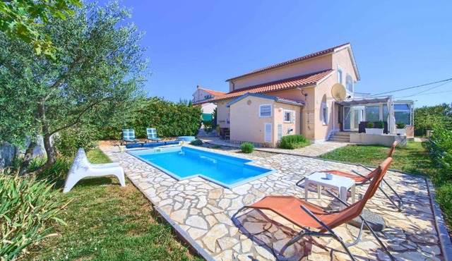 Holiday home in Linardici/Insel Krk 35280