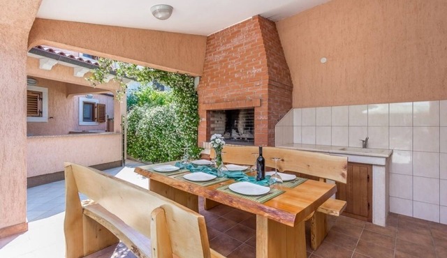 Holiday Home in Loborika with Terrace, Air condition, WIFI, Washing machine (3642-1)