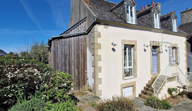 Holiday Home in Locquirec near Sandy Beach