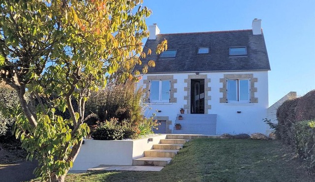 Holiday Home in Locquirec by 7 Beaches