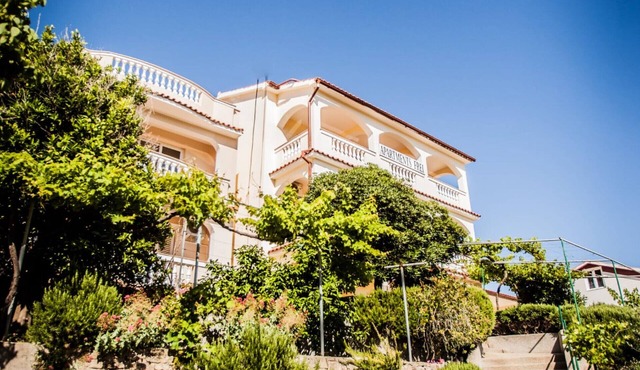 Holiday Home in Lopar with Seaview, Terrace, Air condition, WIFI (186-5)