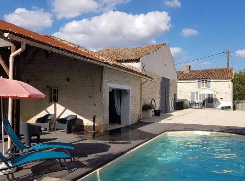 Holiday Home in Loubigné with Pool & Terrace