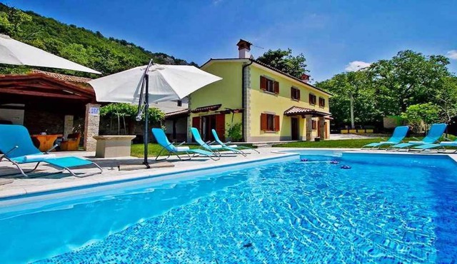 Holiday home in Lupoglav/Istrien 27295