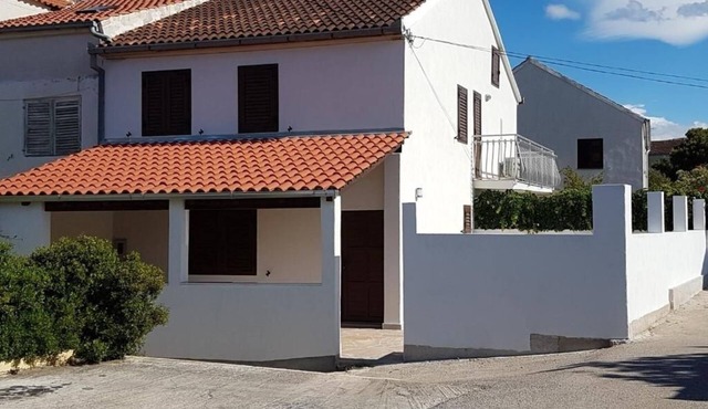 Holiday Home in Milna with Terrace, Air condition, WIFI, Washing machine (5123-1)