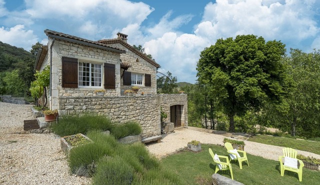 Holiday Home in Montclus near river