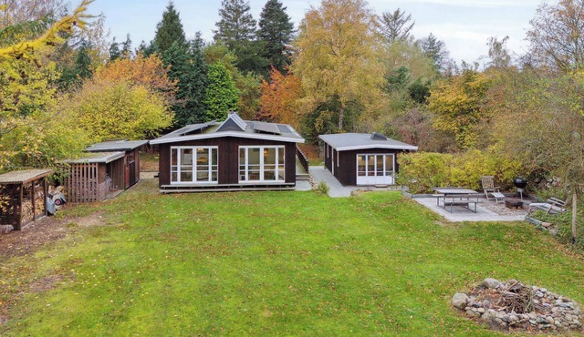 Holiday home in prime location by Isefjord