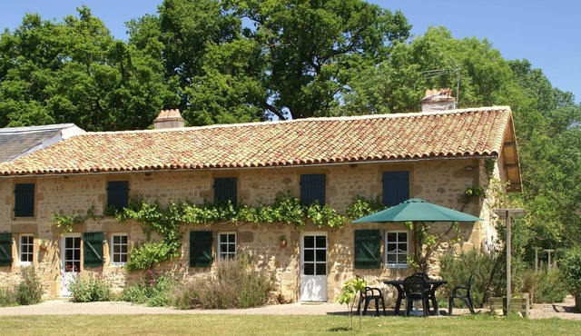 Holiday Home in Pressac with Swimming Pool