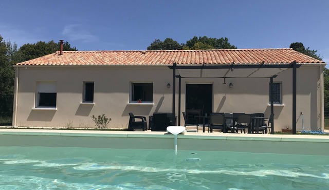 Holiday home in the Perigord with private swimming pool. Meublé de Tourisme 3 *