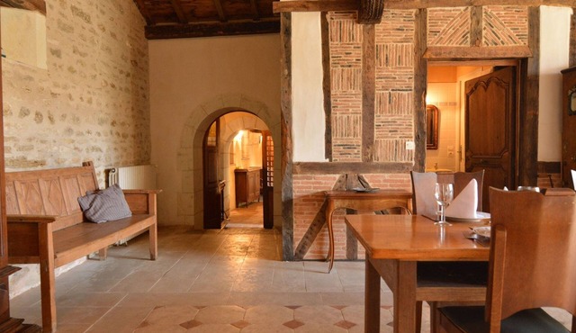 Holiday Home in Thurageau with Private Pool