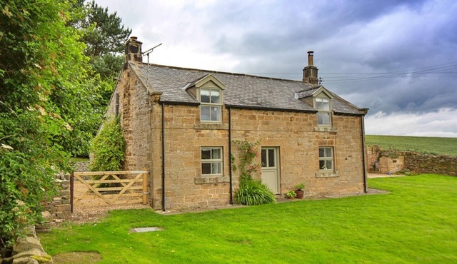 Holiday Home in UK with Private Garden