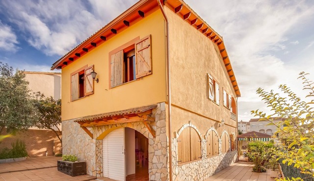 Holiday Home in Vendrell near Costa Dorada Beach