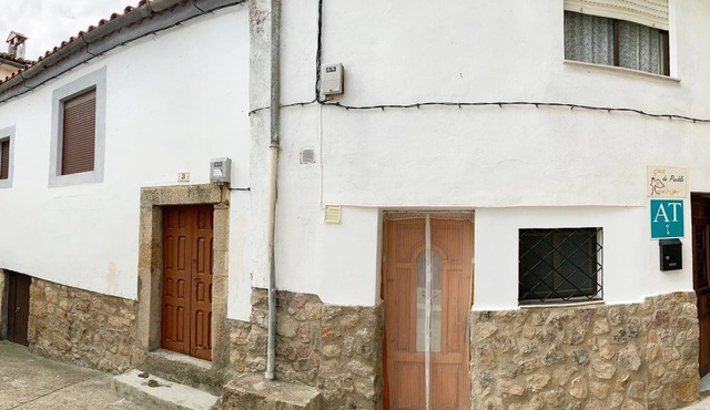 Holiday Home in Villamiel with Mountain Views