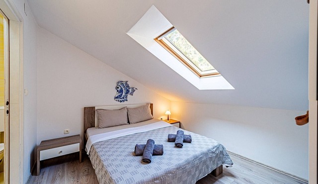 Holiday Home Island Gem - Five Bedroom Apartment