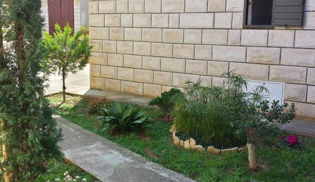 Holiday home Ivica, (15311), Supetar, hr