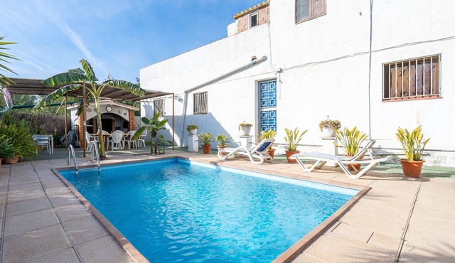 Holiday Home 'Josefina Y Tomas' with Sea Views, Wi-Fi