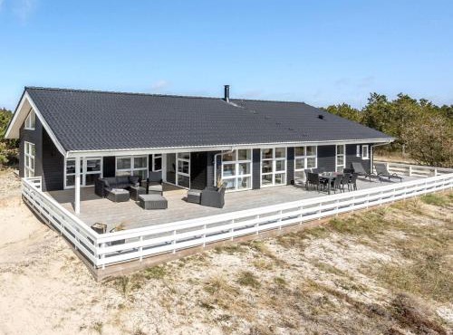 Holiday Home Karen - 900m from the sea by Interhome