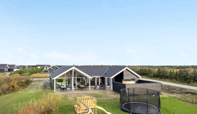 Holiday Home Klement - 800m from the sea in NW Jutland by Interhome