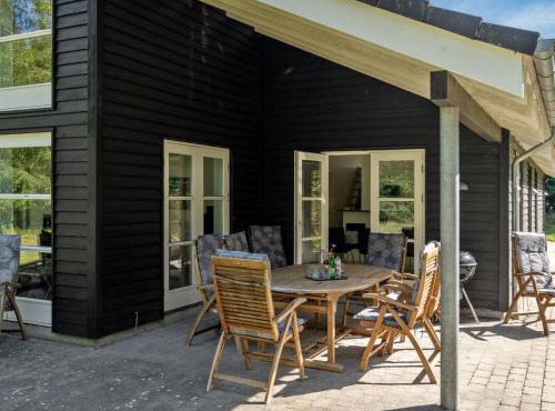 Holiday Home Kringfod - 590m from the sea by Interhome