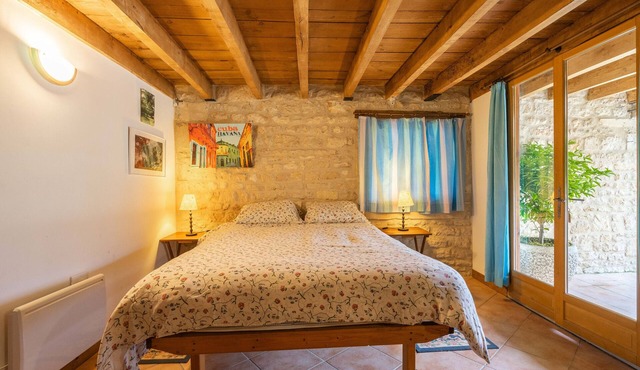 Holiday Home 'L'arbre - Gîtes De La Tournerie' with Shared Pool, Shared Garden and Wi-Fi