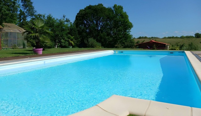 Holiday Home – Le Paradis Cottage