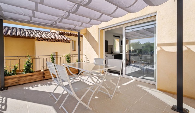 Holiday Home 'L'oliveraie' with Mountain View, Private Terrace and Air Conditioning