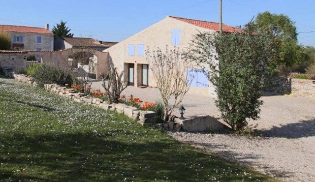 Holiday Home 'L' Oléronaise' with Private Terrace and Private Garden