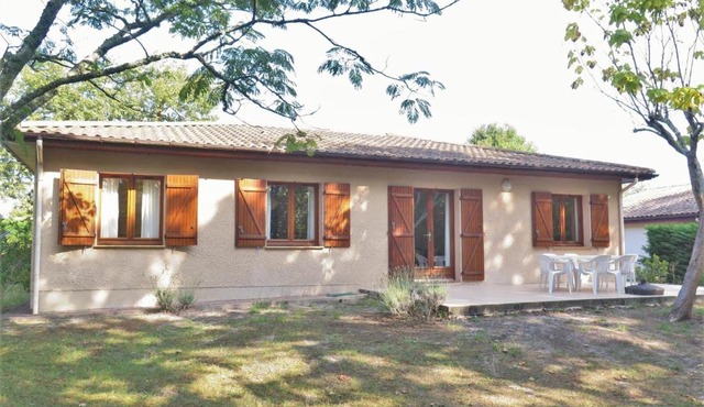 Holiday Home L'Orée du Bois - HUT100 by Interhome