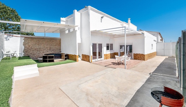 Holiday Home 'La Bombonera' with Private Terrace, Wi-Fi and Air Conditioning