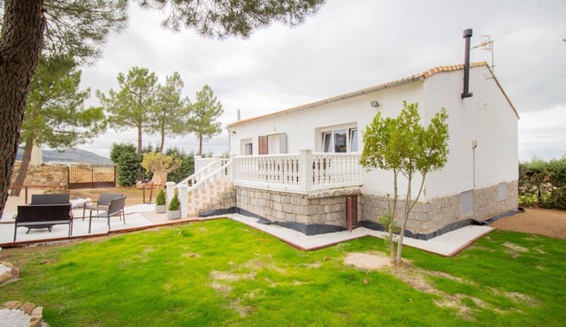 Holiday Home 'La Casa Del Alcalde' with Mountain View, Private Terrace and Wi-Fi