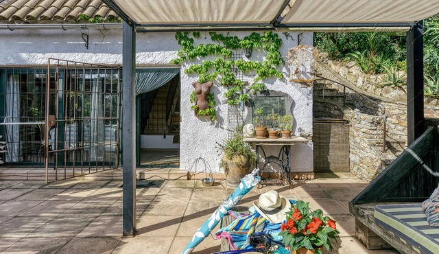 Holiday Home 'La Casa De Los Artistas' with Mountain View, Private Terrace and Wi-Fi