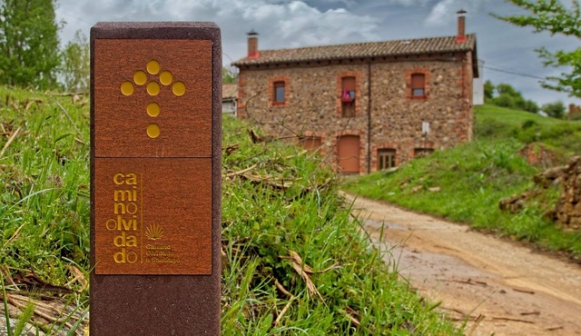 Holiday Home 'La Casina Del Valle Escondido' with Mountain Views, Private Pool & Wi-Fi