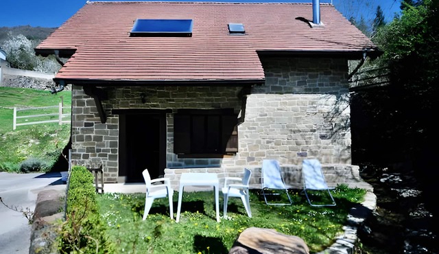 Holiday Home 'La Central De Azparren' with Wi-Fi