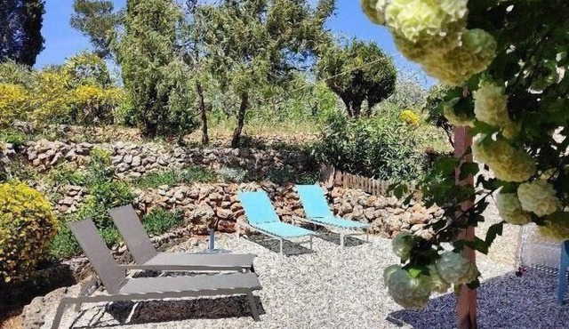 holiday home "La Cigale" with swimming pool