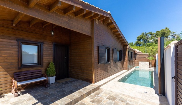 Holiday Home 'La Dehesa2 De Toledo' with Private Pool, Wi-Fi and Air Conditioning