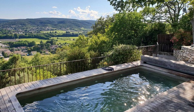 Holiday Home 'La Gargouillette' with Private Pool, Private Terrace and Wi-Fi