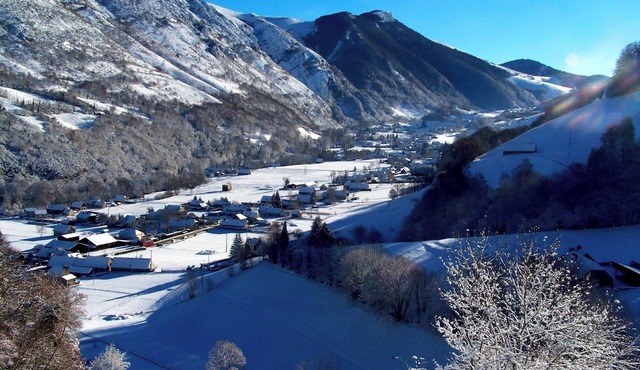Holiday Home 'La Grange De Gassiole' with Mountain View, Private Terrace and Wi-Fi