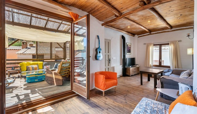 Holiday Home 'La Lechuga Azul' with Mountain View, Private Terrace and Wi-Fi