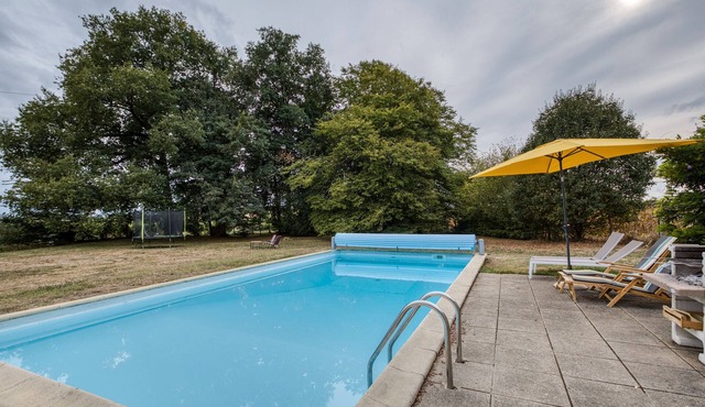 Holiday Home 'La Musardière' with Private Pool, Private Terrace and Wi-Fi